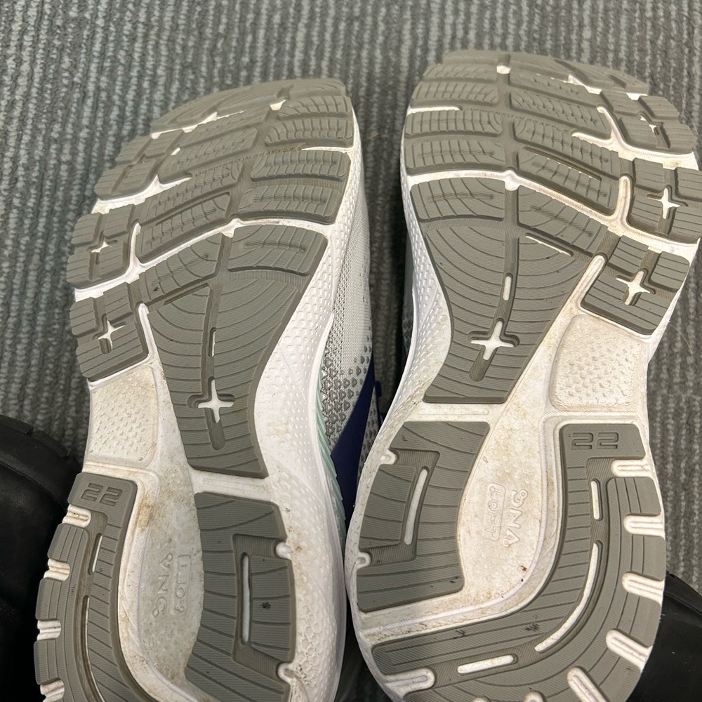 Brooks Adrenaline - Picture 4 of 5